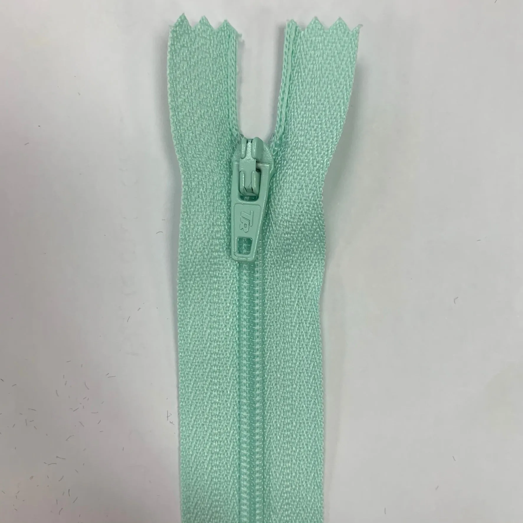 4" / 10cm Nylon Zip  - Select Colour NEW