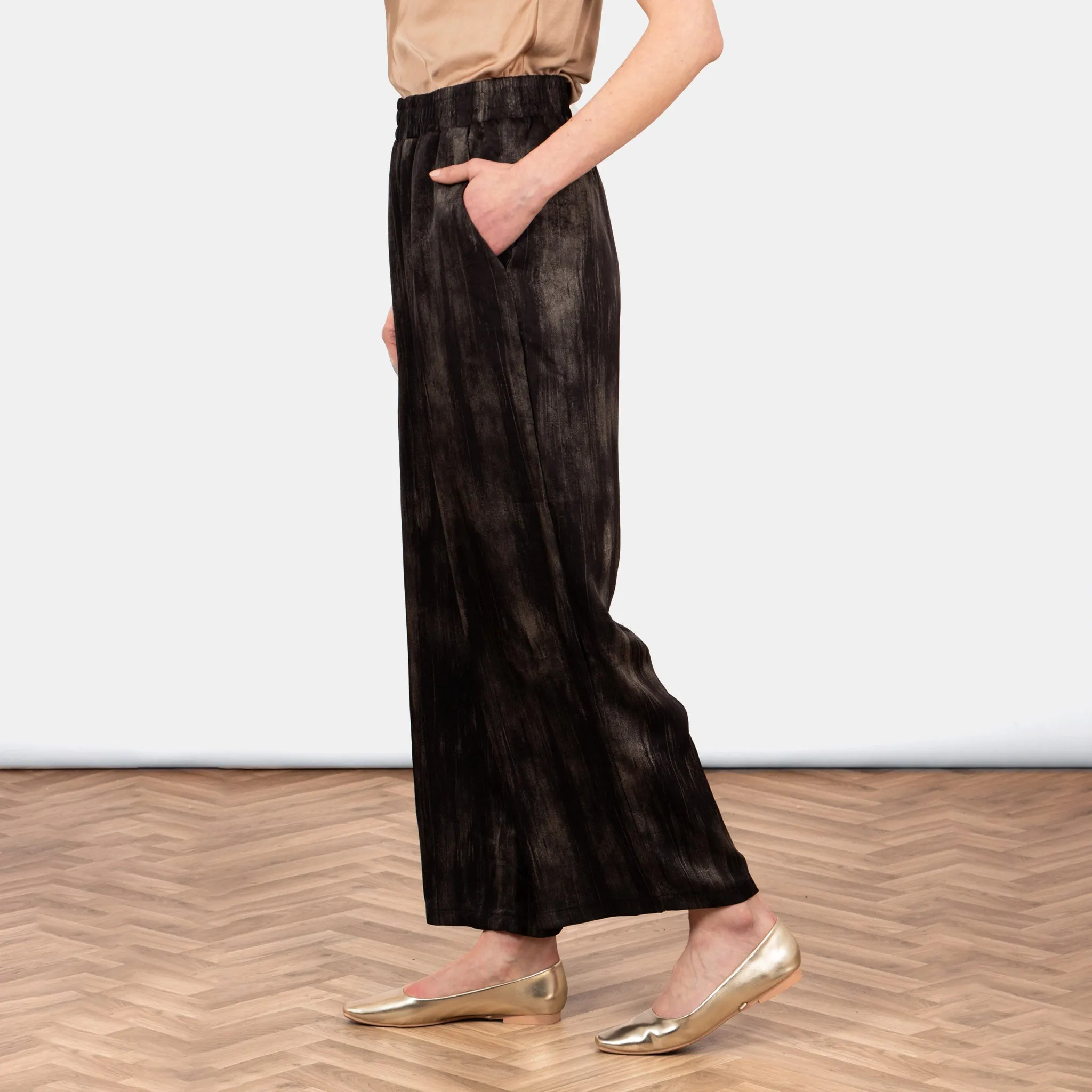 Carter Wide Leg Trousers - Black/Gold, Metallic Brushstroke