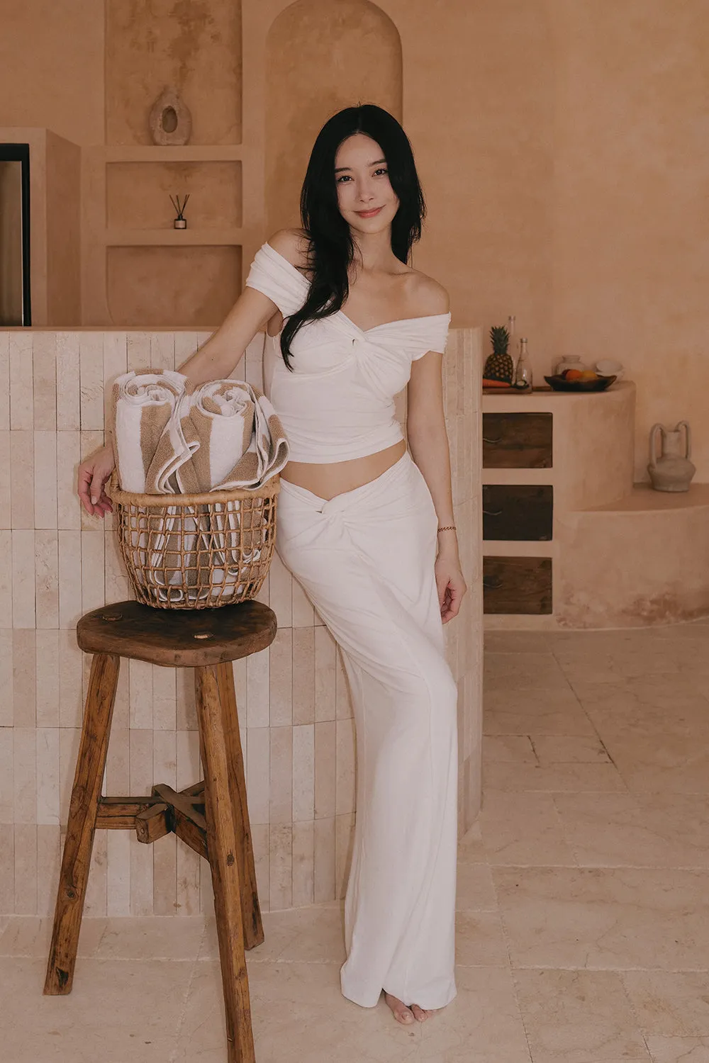 扭結剪裁長裙<br>Island Reverie Twist-front Stretch Maxi Skirt