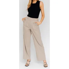 Sleeveless Pullover Ruffle Edge Top